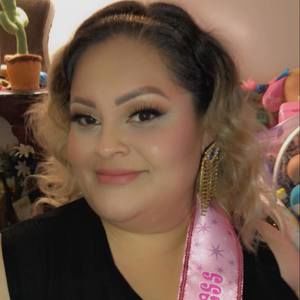 Meet your Posher, Elisa